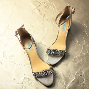 Betsey Johnson SB-Mel Champagne Metallic Rhinestone Block Heel Sandals Size 12